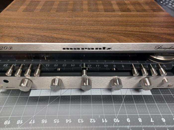 Marantz 2220B Stereo Receiver w/ Original Packaging