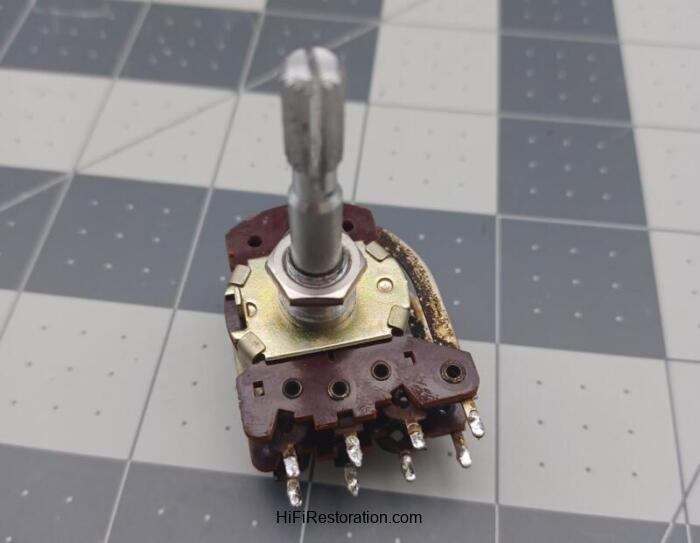 Sansui 551 Pot Part # 1011020
