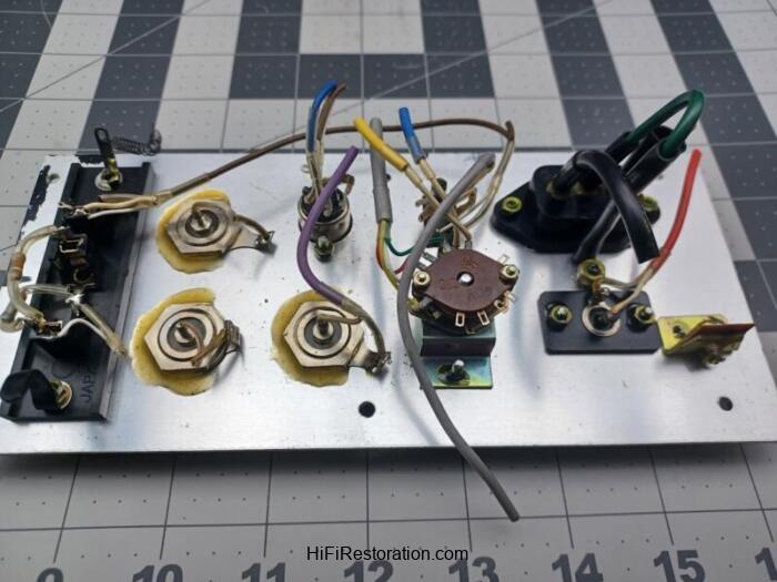 Sanyo VTR-1375 Power IN OUT Control Plate - Image 2
