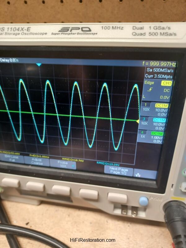 Pioneer SA-8100 Stereo Amplifier - Image 2