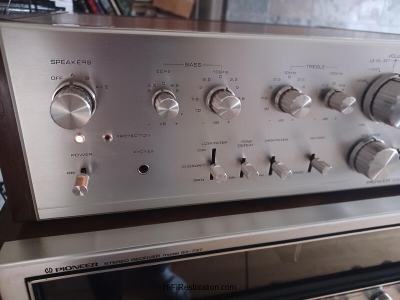 Pioneer SA-8100 Stereo Amplifier - Image 17
